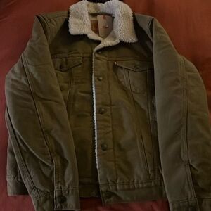 Levi’s sherpa-lined jacket